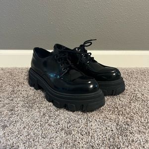 Black Steve Madden Helga Loafers Size 9